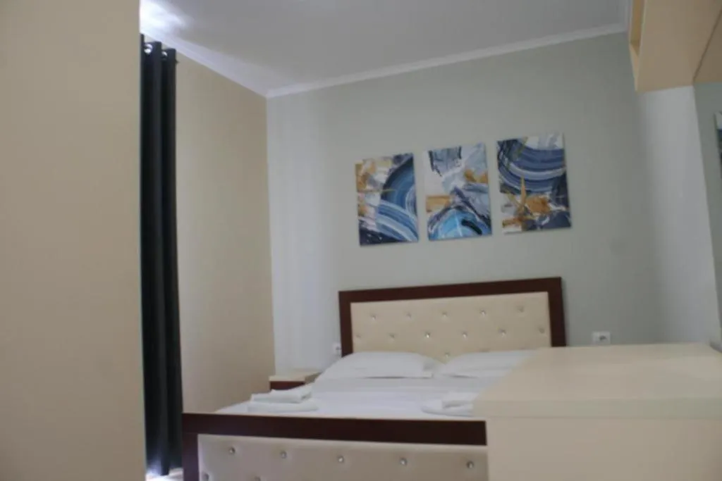 Apartments In Potam Himare Albânia